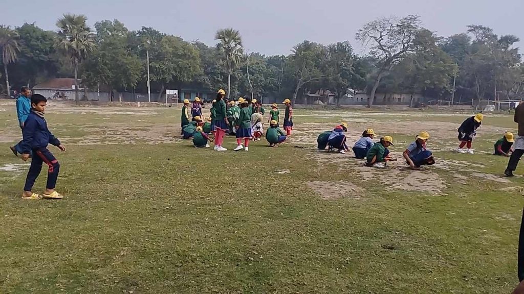 তবে শুনেছি মেলা কমিটি কিছু টাকা দিয়েছিল, কার কাছে দিয়েছে, জানি না