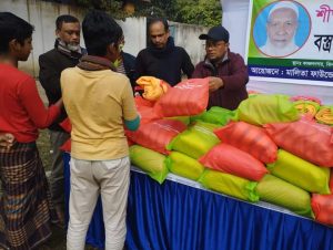 ঝিনাইদহে মালিতা ফাউন্ডেশনের উদ্দ্যোগে শীতার্তদের মাঝে শীত বস্ত্র বিতরণ