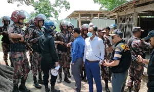 ফরিদপুরের মধুখালী উপজেলার ডুমাইনের পঞ্চপল্লীর সংঘঠিত হত্যাকান্ড মধ্যযুগীয় বর্বরতাকেও হার মানায়। কয়েকটি পত্রিকার নিউজ এর যাচাই খবর