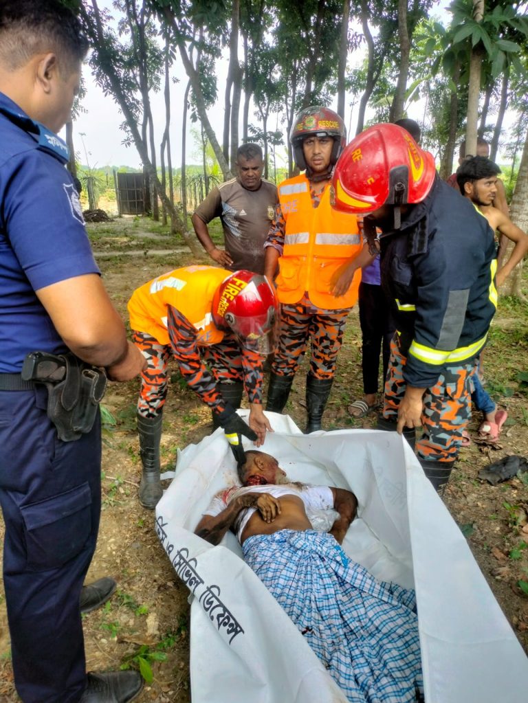 ঝিনাইদহের কালীগঞ্জে ট্রেনে কাটা পড়ে অজ্ঞাত এক বৃদ্ধর মৃত্যু